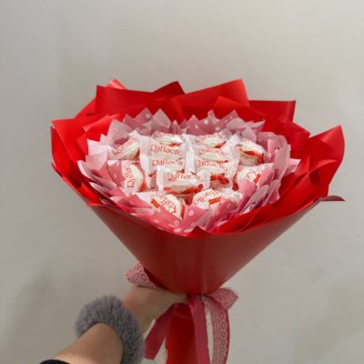 Alternative view of Букет из конфет 00572